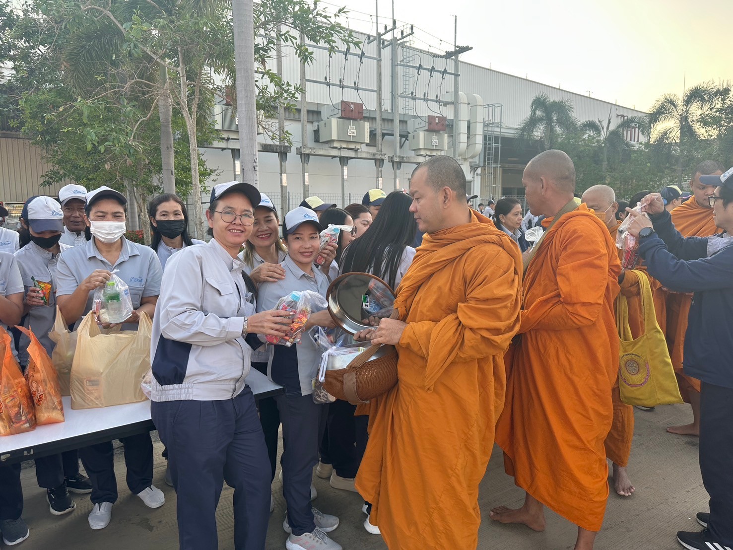 ทำบุญ & ตักบาตร บริษัท 07 มกราคม 2568